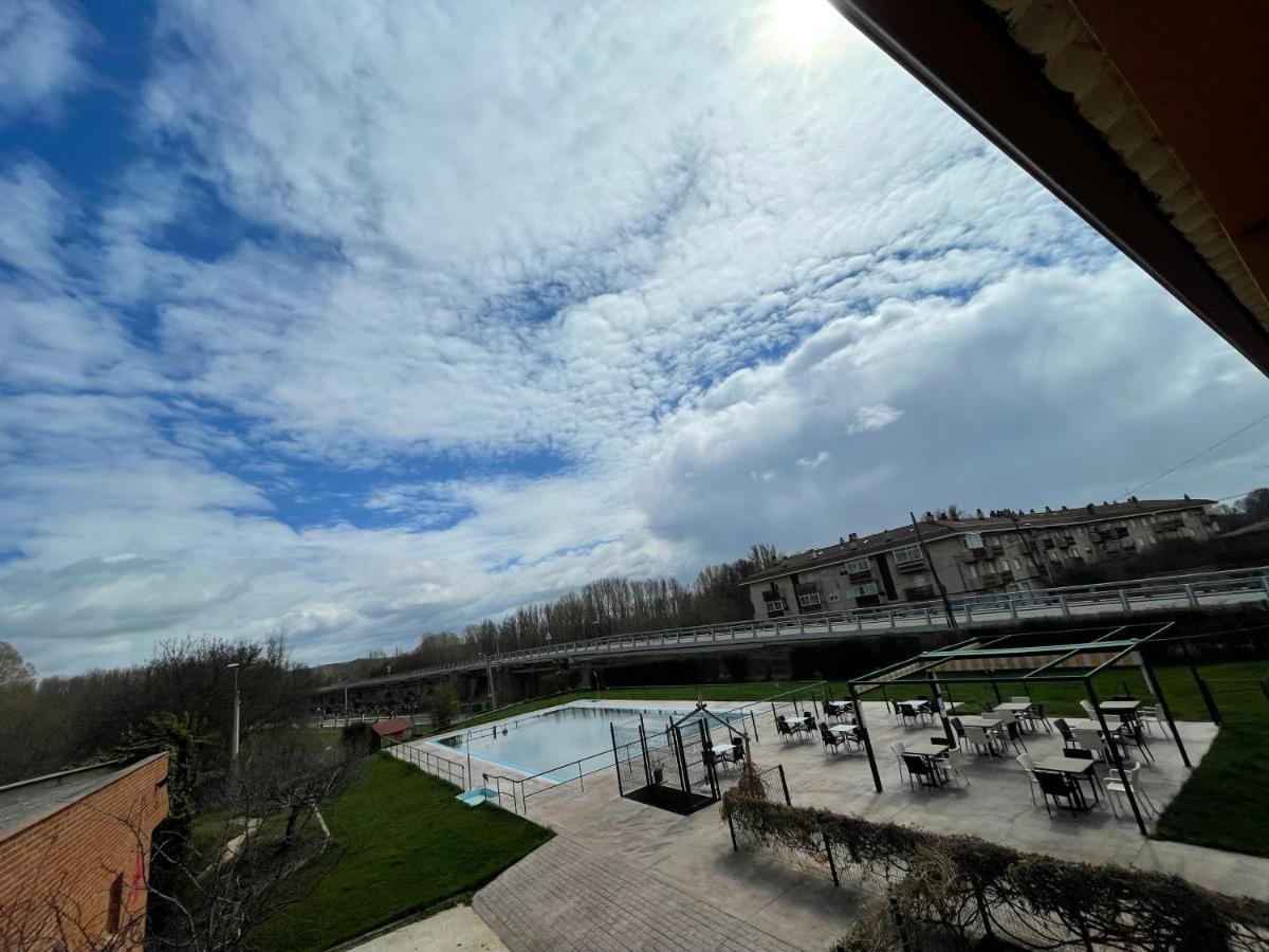 El Delfín Verde Villarente Exterior foto
